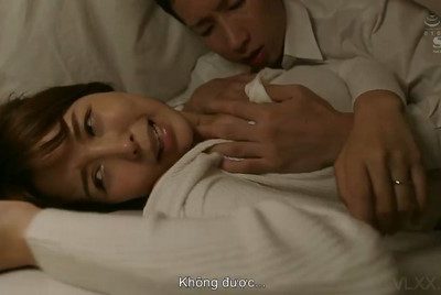 Chồng cả ngày chè chén vợ lên giường với nhân viên Tsukasa Aoi